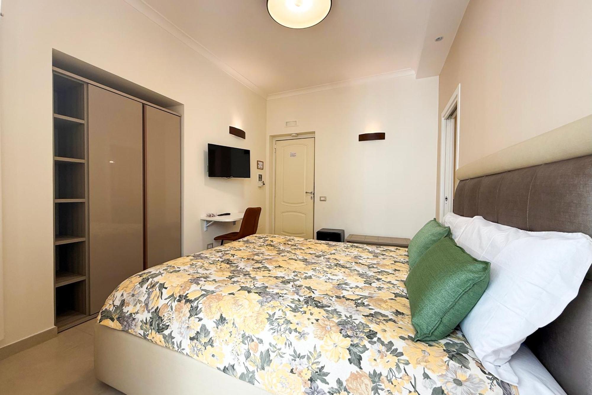 Hotel Opera 5 à Naples Extérieur photo