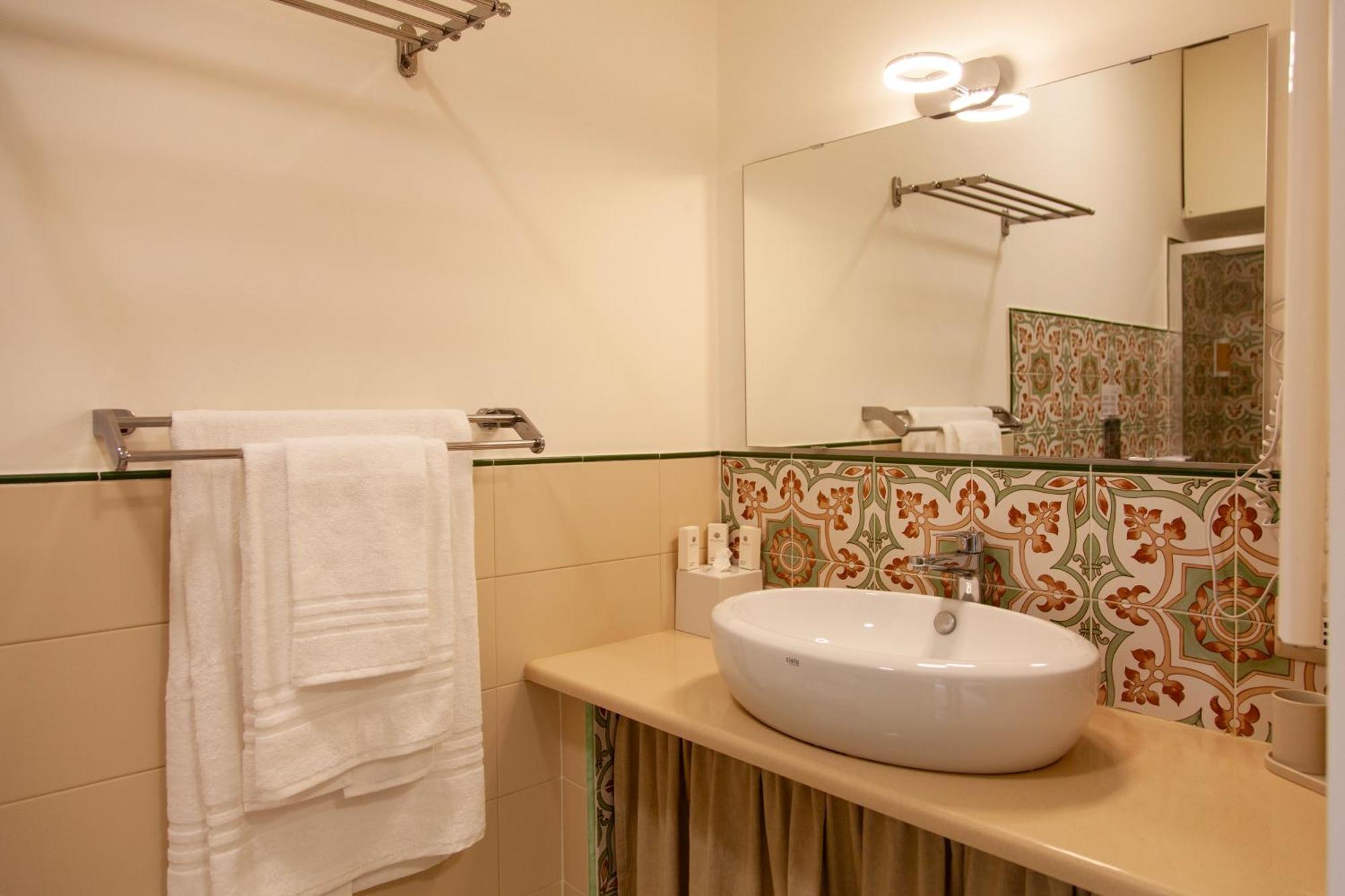 Hotel Opera 5 à Naples Extérieur photo