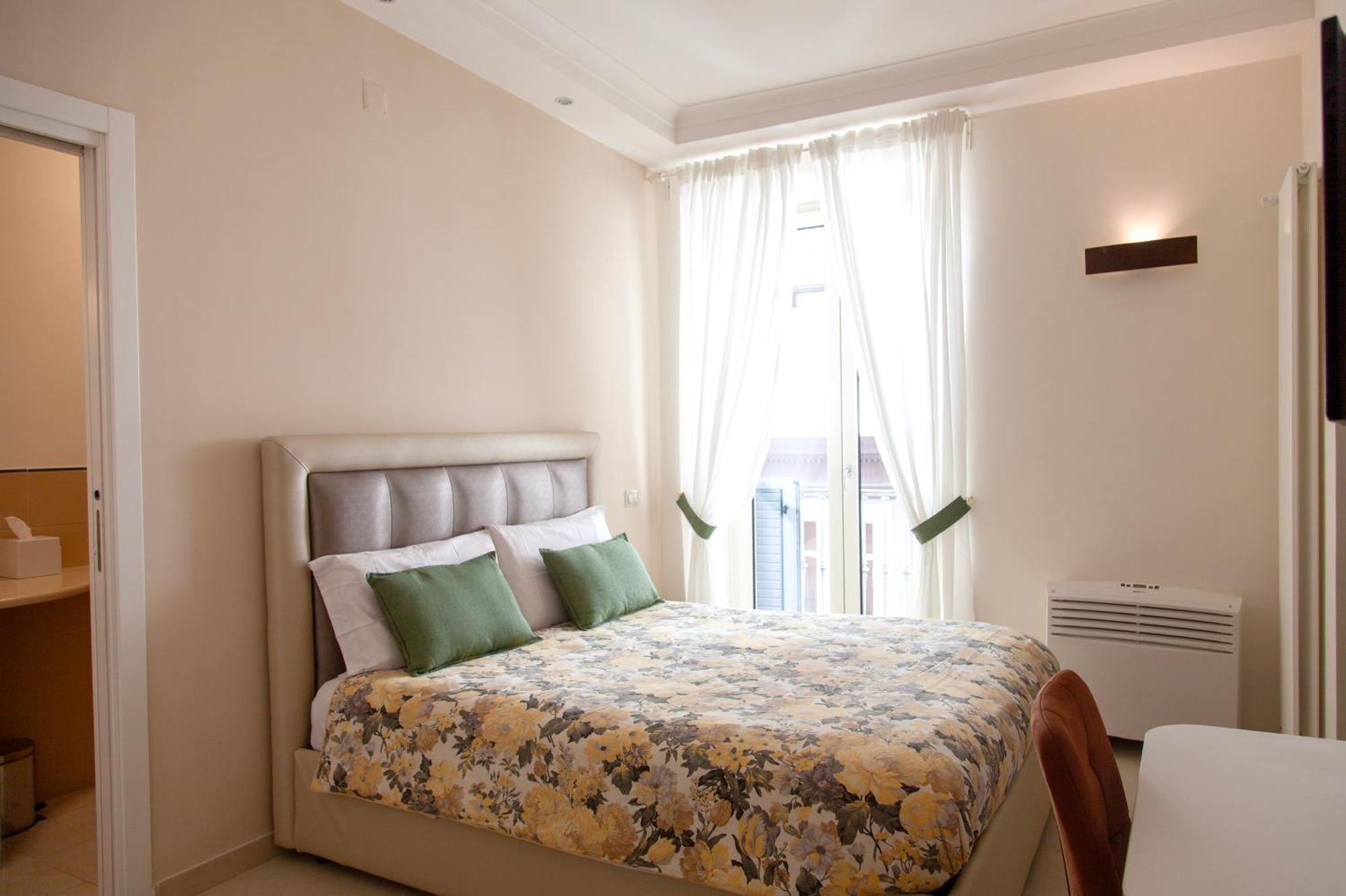 Hotel Opera 5 à Naples Extérieur photo